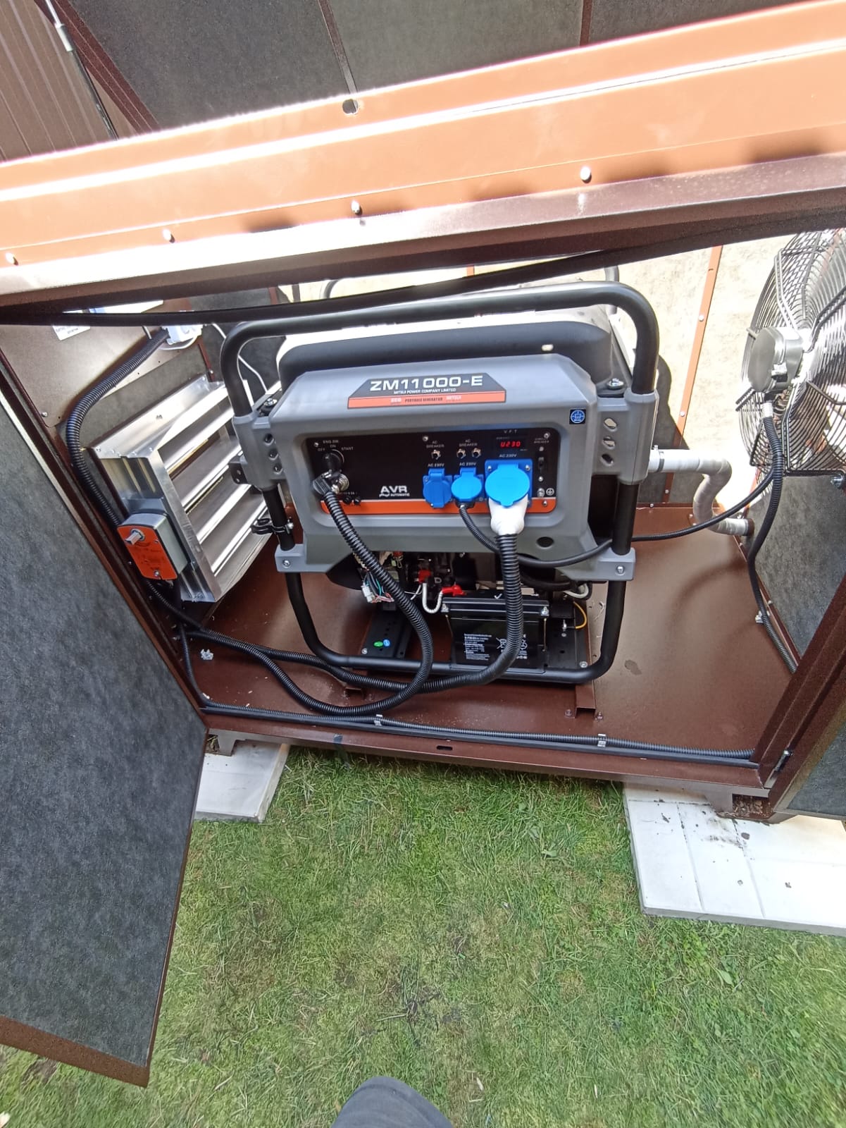 Mitsui Power Eco ZM11000E  в кожухе